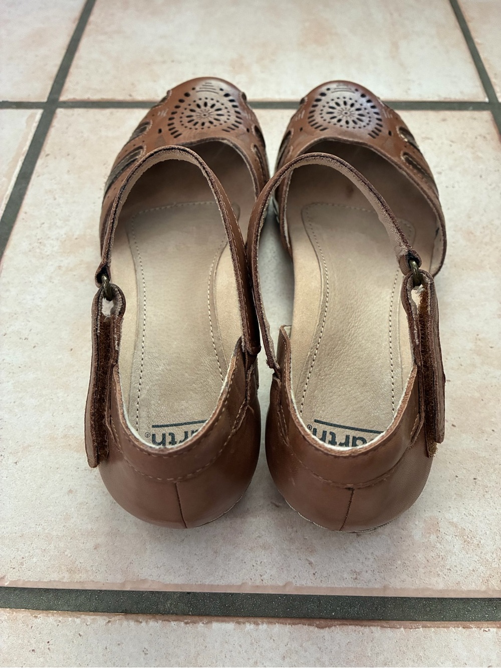 Earth Camellia Cahoon Women's Brown Laser-Cut Ankle-Strap Sandals - Picture 6 of 10